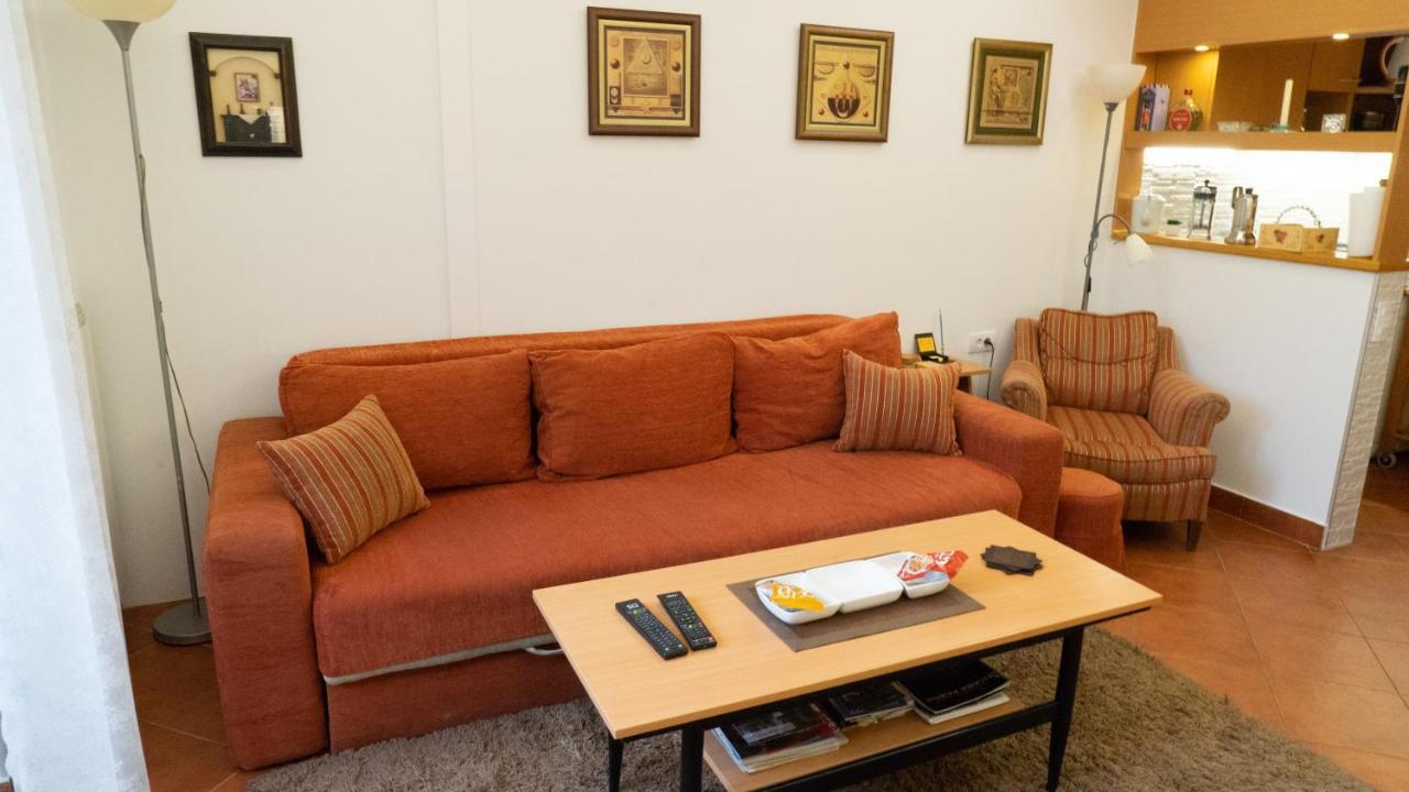 Apartment Akacija Gardens Belgrade Exterior photo