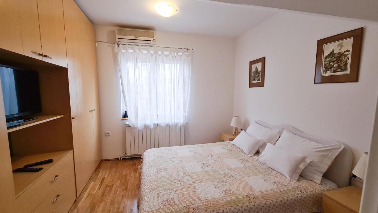 Apartment Akacija Gardens Belgrade Exterior photo